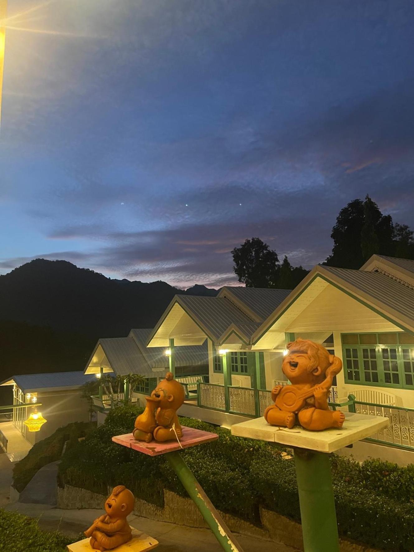 Baanpufa Resort Sai Yok Bagian luar foto