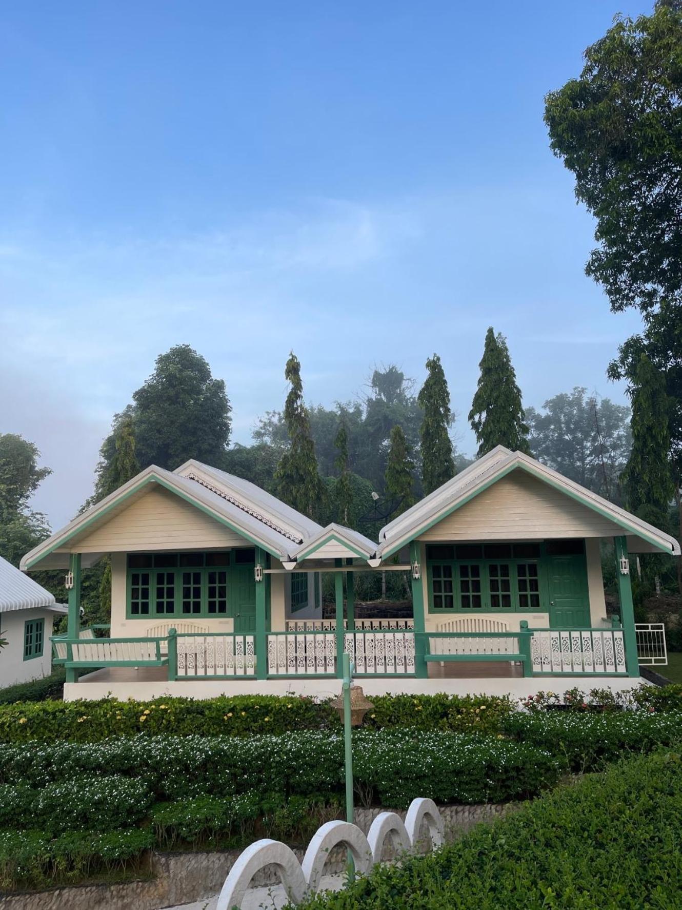 Baanpufa Resort Sai Yok Bagian luar foto